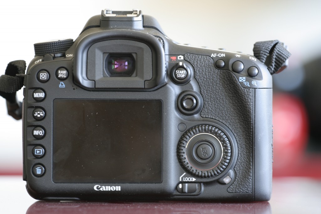 Canon EOS 7D vue de derrière